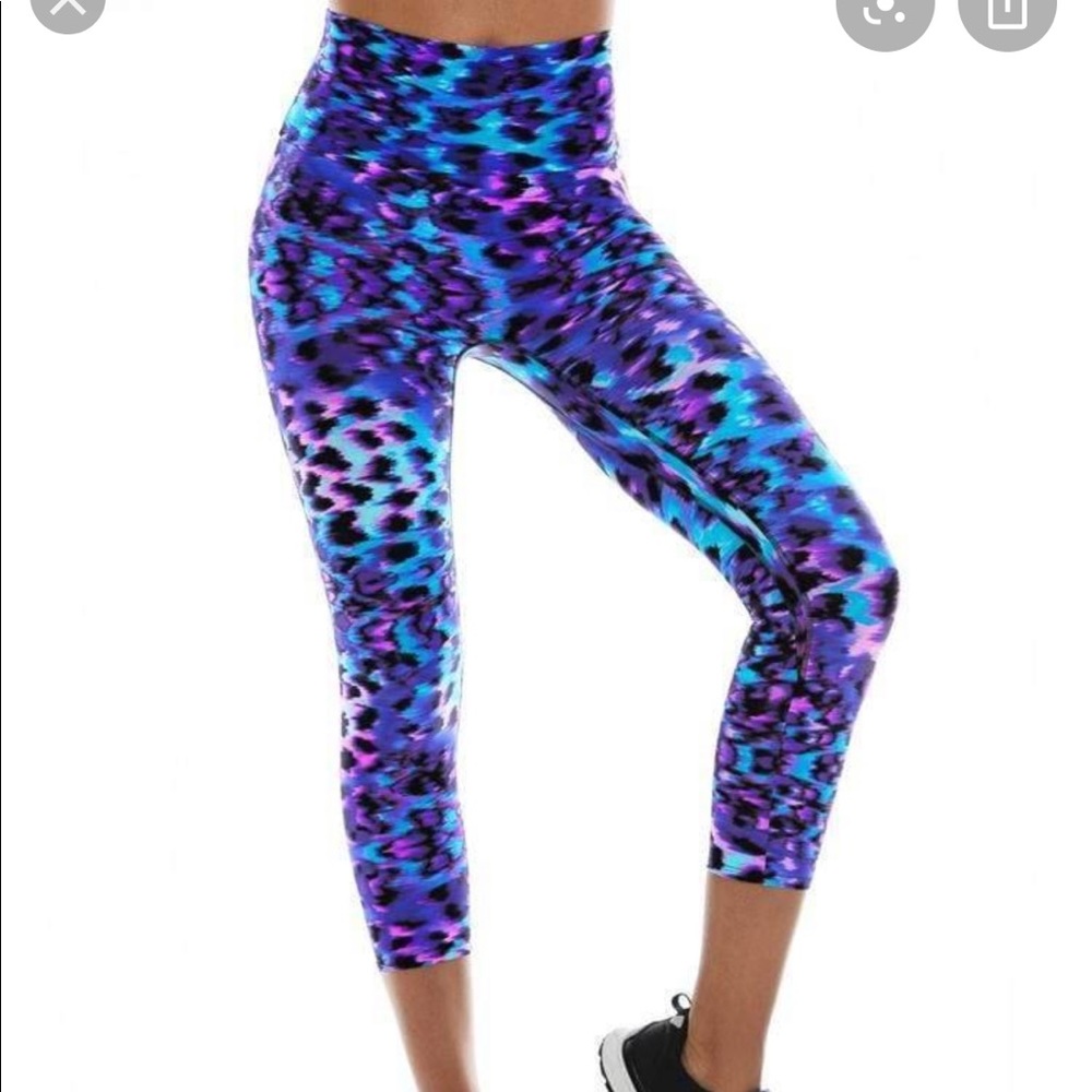 K-deer capris purple cheetah mediums. EUC